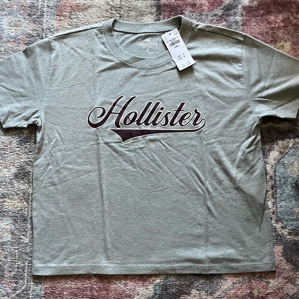 Hollister Heather Gray Crewneck Tee